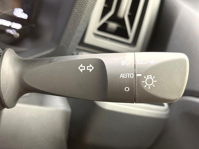 �y�I�[�g���C�g�z����̖��邳�ɉ����Ď����Ńw�b�h���C�g�̓_���E�������ł���@�\�ł�!���C�g�̕t���Y��E�����Y��Ȃǂ������Ȃ�A�J�̓���[���̑��s�����S!�g���l���ʉߎ����֗��ł���