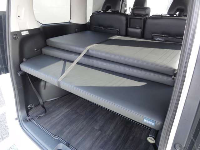 セレナ2.0 ハイウェイスターV マルチベッド