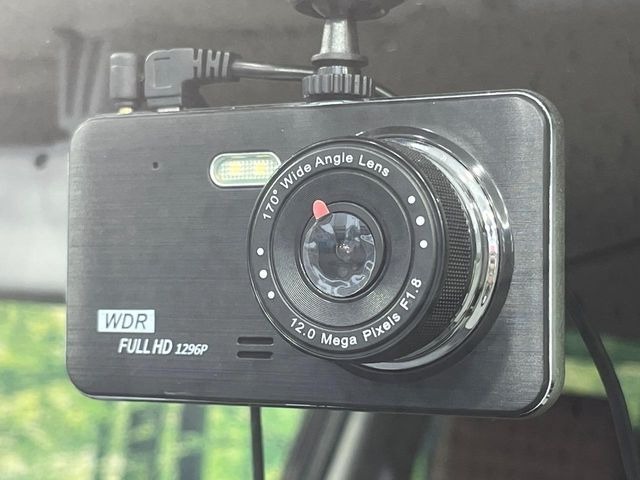 �y�h���C�u���R�[�_�[�z�h���C�u���R�[�_�[����!���s���͂������A������^�]�⎖�̂ɑ��������ہA�f���ŋL�^���A����̃��X�N�ɔ����܂��B���L�^�pSD�J�[�h�͂��q�l�����g�ł��������������K�v������܂��B