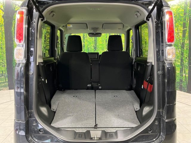 ���i�̂���������ʋ΁A���}���ɏ\���ȉ׎��X�y�[�X���m�ۂ��Ă���܂��B�Z�J���h�V�[�g��|���ƁA�傫�ȉו��̐ύڂ��\�ł���