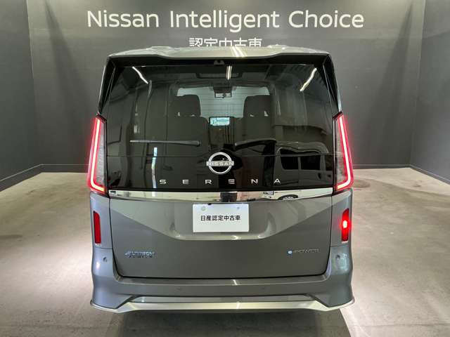 セレナ1.4 e-POWER AUTECH スポーツ スペック