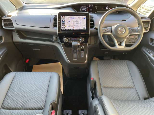 セレナ2.0 ハイウェイスターV