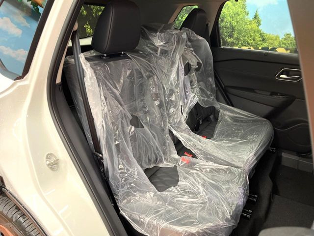 ���i���ȃI���W�i���t���A�}�b�g���I�v�V�����ɂĂ��p�ӂ��Ă���܂��B���D���ȃf�U�C����J���[�����Ԃɍ��킹�đI��ł����������Ƃ��ł��܂���