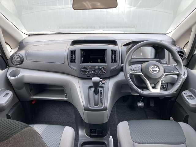 NV200バネットバン1.6 VX