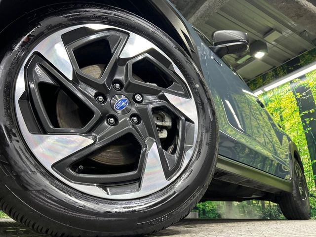 �y����18�C���`�A���~�z�C�[���z�O�ςɃ}�b�`���������A���~�z�C�[���𑕒����Ă���܂��B�e��ЊO�A���~�z�C�[����A�X�^�b�h���X�^�C�����戵�����Ă���܂��B���񂲑��k����������