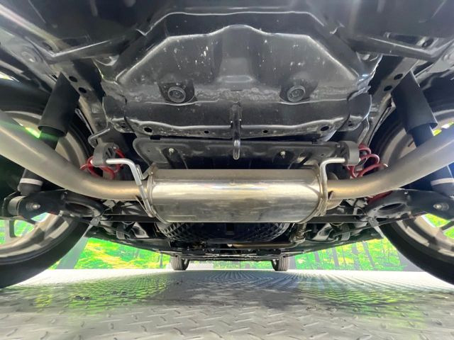 下回りがきれいなうちに、防錆加工の施工がオススメ。降雪地域はもちろん、沿岸部にお住いの方や、趣味でマリン・ウィンタースポーツをされる方にご好評いただいております。