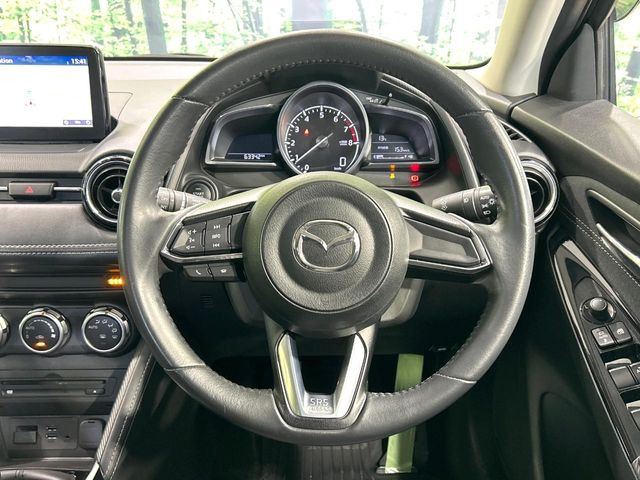 �y�����v�����X�e�A�����O�z�㎿�Ȋv���g�p���邱�ƂŁA��ɂ����������݂ƂĂ��^�]���₷���n���h���ł���