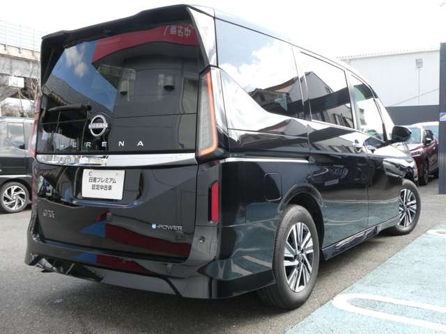 セレナ1.4 e-POWER ハイウェイスターV