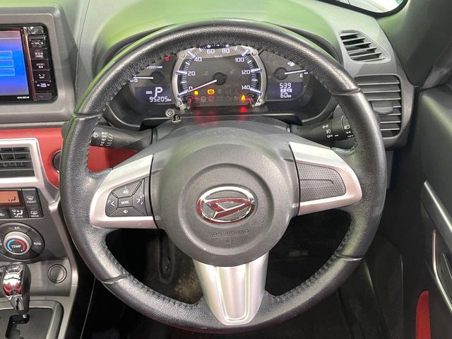 �y�����v�����X�e�A�����O�z�㎿�Ȋv���g�p���邱�ƂŁA��ɂ����������݂ƂĂ��^�]���₷���n���h���ł���