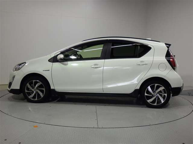 アクア1.5 X-URBAN ソリッド