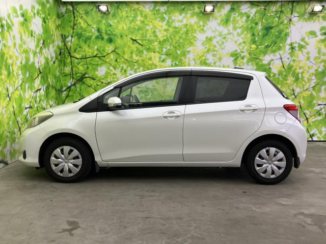 ヴィッツ1.0 F シエル