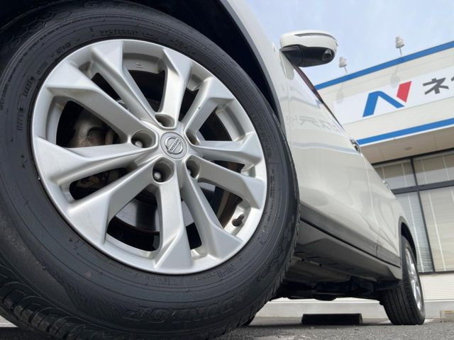 �y����17�C���`�A���~�z�C�[���z�O�ςɃ}�b�`���������A���~�z�C�[���𑕒����Ă���܂��B�e��ЊO�A���~�z�C�[����A�X�^�b�h���X�^�C�����戵�����Ă���܂��B���񂲑��k����������