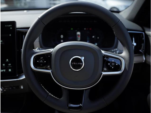 XC90プラス B5 AWD 4WD