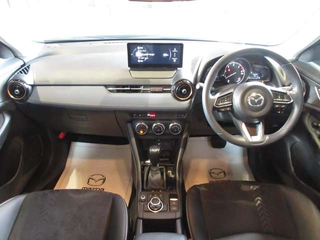 CX-31.8 XD ビビッド モノトーン