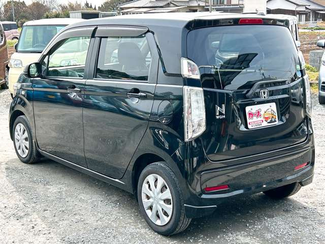 ���X�ł͌y�����Ԃ��畁�ʎԂ܂ŕ��L���I�[�����[�J�[�̎Ԏ�E�F�E�O���[�h��L�x�ɑ����Ă���܂��B