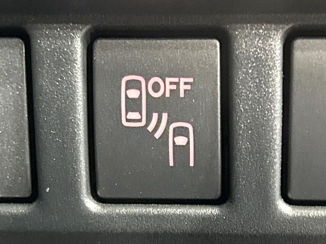 �y�S�ԑ��Ǐ]�@�\�t�N���[�Y�R���g���[���z�������H�ł̒��������s���y��!!�����ő��x��ۂN���[�Y�R���g���[�����A�Փˌy���V�X�e���ƘA�g���A�O���̎ԗ������m���ĎԊԂ�ۂ悤�ɑ��x���߂��Ă���܂�!!