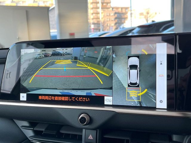 �y�p�m���~�b�N�r���[���j�^�[�z��p�̃J�����ɂ��A�ォ�猩���낵���悤�Ȏ��_��360�x�N���}�̎��͂��m�F���邱�Ƃ��ł��܂������p�������m�F���₷���A�����ꏊ�ł̐؂�Ԃ��⒓�Ԃ��X���[�Y�ɍs���܂��B