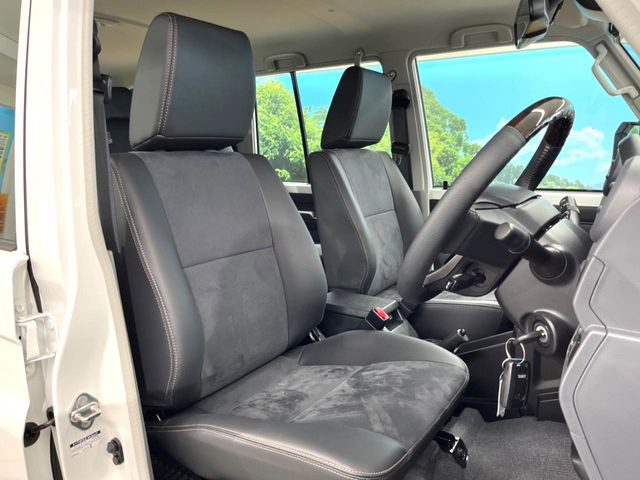 �y���烌�U�[�V�[�g�z����̂ӂ���肪�e�ՂŃ����e�i���X�����ȒP�ȁA�@�\���ɗD��鍇����v���̗p�����㎿�ȃV�[�g�ł��B����S�n���悭�A���������ӂ��S�n�ǂ��ԓ���Ԃ����o���Ă���܂��B