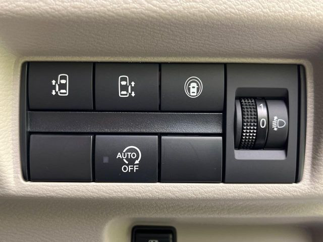 �y�����p���[�X���C�h�h�A�z�X�}�[�g�L�[��^�]�Ȃ̃X�C�b�`�Ō�ȗ����X���C�h�h�A�̊J���\���d��������͂����ăh�A���J����K�v�������A�����Ȃ��q�l�ł��ȒP�ɊJ���߂ł����K�ł���