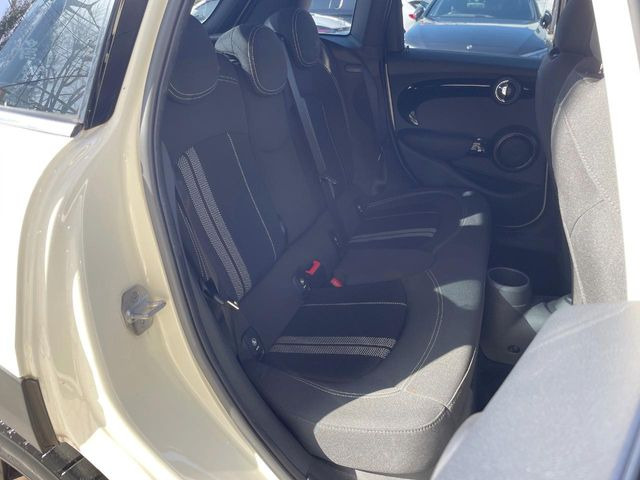 ���㕔���Ȃ��C�ɂȂ�悤�ȃL�Y�E�����ւ��蓙�A�傫�ȃ_���[�W�͂Ȃ��A�ǍD�ȏ�Ԃł��B