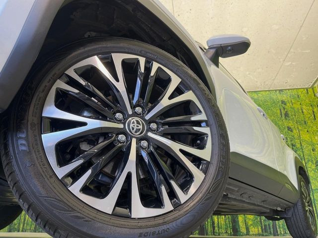 �y����16�C���`�A���~�z�C�[���z�O�ςɃ}�b�`���������A���~�z�C�[���𑕒����Ă���܂��B�e��ЊO�A���~�z�C�[����A�X�^�b�h���X�^�C�����戵�����Ă���܂��B���񂲑��k����������