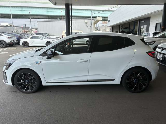 �R�������0.2km/L���サ��25.4km/L(WLTC���[�h)�ƂȂ�ȂǁA���ǂ�������ꂽ�B