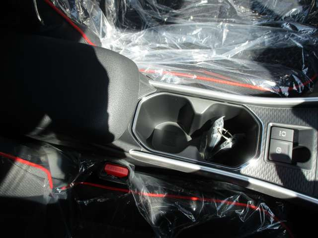 �o�^�ϖ��g�p�ԁE����DA�E�p�m���}�r���[�E�t���Z�O�EHDMI�ECarplay/AndroidAuto�E����16AW�ELED�w�b�h���C�g�E�����t���A�}�b�g/�o�C�U�[�E�X�}�[�g�A�V�X�g�E�I�[�gHB�E�\�i�[