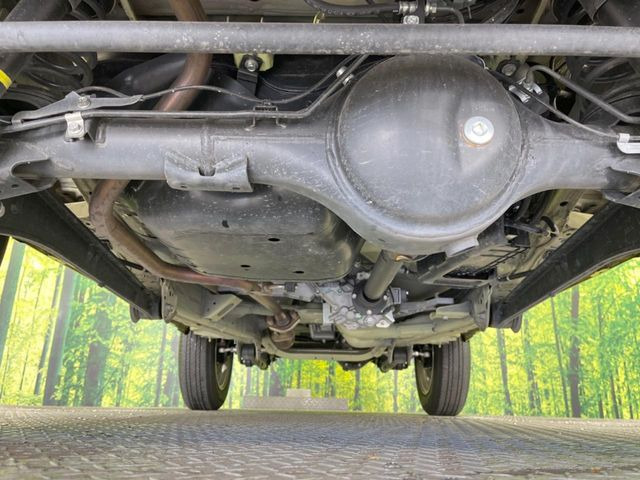 下回りがきれいなうちに、防錆加工の施工がオススメ。降雪地域はもちろん、沿岸部にお住いの方や、趣味でマリン・ウィンタースポーツをされる方にご好評いただいております。