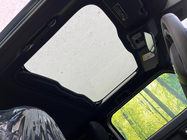 タフトG ダーククロム ベンチャー