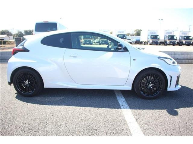 ���Ǝҗl�ւ̔̔��͂��f�肳���Ă��������܂��B �Ԍ������ԗ��̏ꍇ�́A�Ԍ����擾�������x�������z�ŕ\�����Ă���܂��B