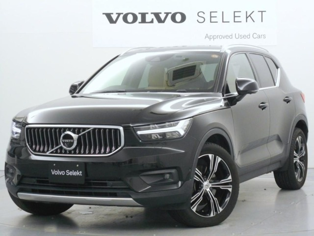 XC40B4 AWD インスクリプション 4WD