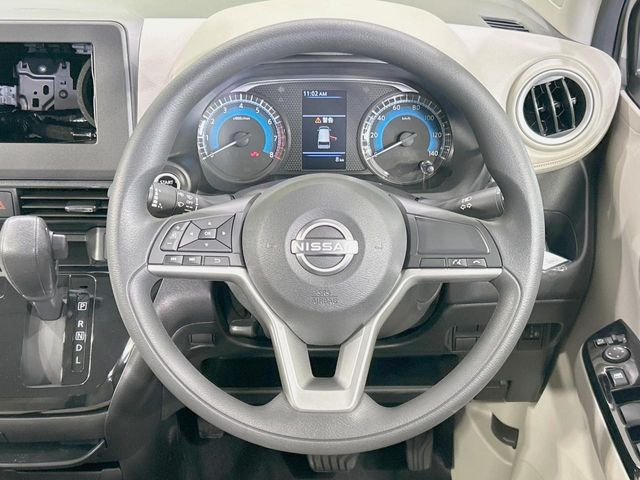 �y�X�e�A�����O�X�C�b�`�z�^�]���A�O������ڐ������炷���ƂȂ��A�I�[�f�B�I���̑��삪�\�ȕ֗��@�\!���S&���K�ȃh���C�u�����o���Ă���܂���