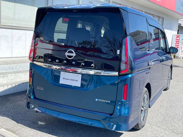 セレナ1.4 e-POWER ハイウェイスターV