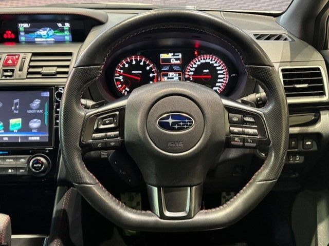 �y�����v�����X�e�A�����O�z�㎿�Ȋv���g�p���邱�ƂŁA��ɂ����������݂ƂĂ��^�]���₷���n���h���ł���