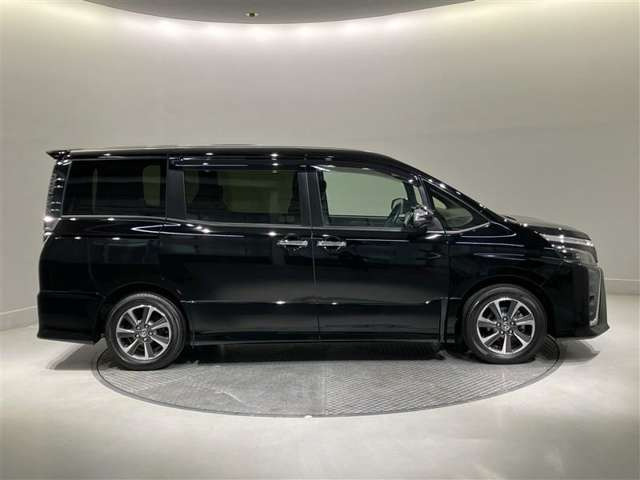 ヴォクシー2.0 ZS 煌III