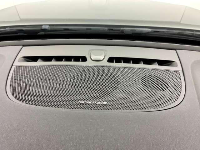 XC40B4 AWD インスクリプション 4WD