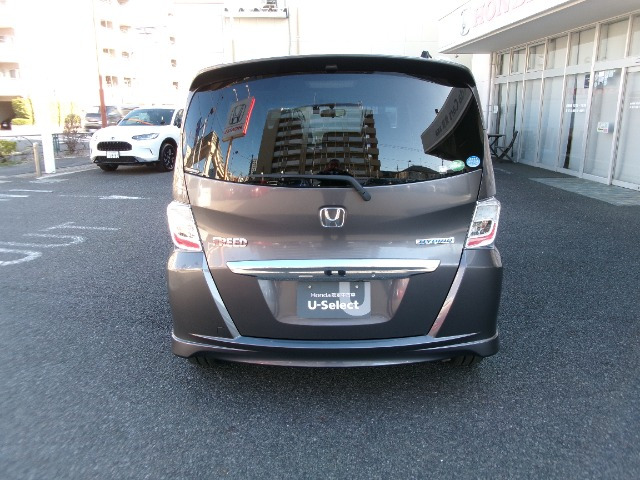 フリードハイブリッド1.5 ジャストセレクション+