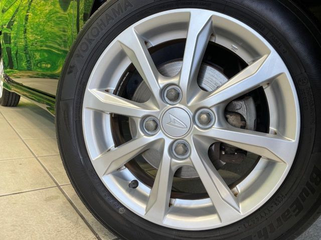 �y����14�C���`�A���~�z�C�[���z�O�ςɃ}�b�`���������A���~�z�C�[���𑕒����Ă���܂��B�e��ЊO�A���~�z�C�[����A�X�^�b�h���X�^�C�����戵�����Ă���܂��B���񂲑��k����������