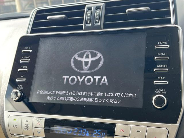 �y9�C���` �f�B�X�v���C�I�[�f�B�I�z���ʃf�B�X�v���C�ւ������̃X�}�[�g�t�H���ƘA�g���āA�i�r��bluetooth�ł̉��y�Đ����\�ł���f�U�C���͂�����񑀍쐫���ǍD!�ʓr�i�r�@�\�̎�t�\�ł���