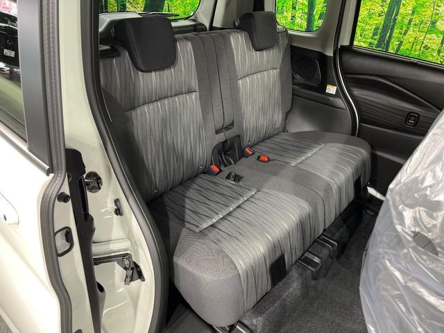 ���i���ȃI���W�i���t���A�}�b�g���I�v�V�����ɂĂ��p�ӂ��Ă���܂��B���D���ȃf�U�C����J���[�����Ԃɍ��킹�đI��ł����������Ƃ��ł��܂���