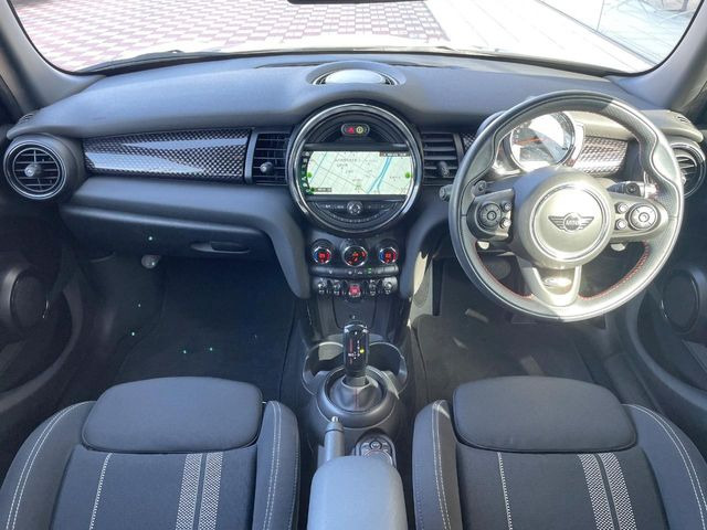 �A���ԃO���[�v���݌ɐ���2,000��!�S���̌n��X���烁�[�J�[�E�Ԏ��킸���Љ�o����̂ŁA���Ȃ��Ƀs�b�^���̂��Ԃ�������͂��ł���܂��͂��₢���킹��������