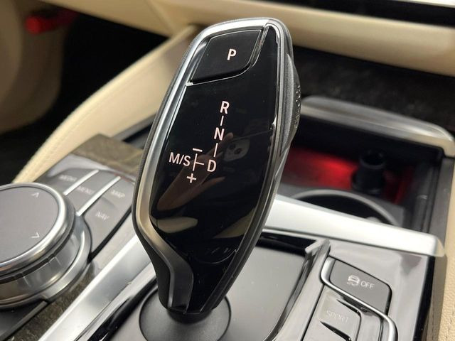 ��MT���[�h�t��AT:�ʏ�͎����ł����Ȃ���ϑ�(�M�A�`�F���W)���h���C�o�[�̑���ɂ���ĈӐ}�I�ɕς�����V�X�e���ł��B����w���i�̃h���C�u�����y���݂��������܂�!