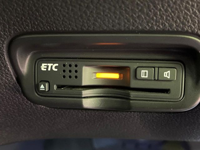 【ETC】高速道路の料金所をストレスなく通過!話題のスポットやサービスエリアに多い「スマートIC」利用時は必須のアイテムです。当店でセットアップを実施、ご納車当日からすぐにご利用いただけます!