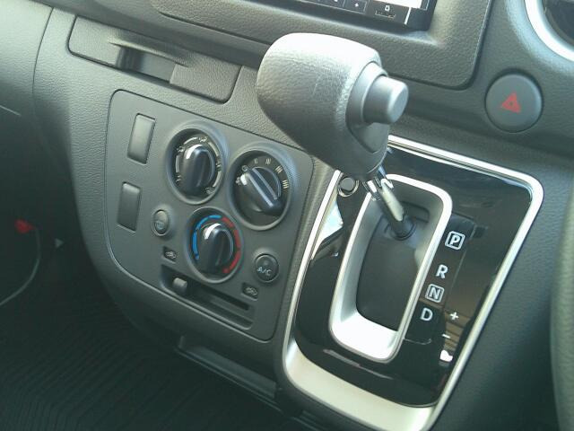 �V�t�g�m�u�̓X�����Ȃ��A���ꂢ�ȏ�Ԃł��B�����G�镔�������ꂢ���Ƒ�؂ɏ���Ă������Ƃ��킩��܂���B