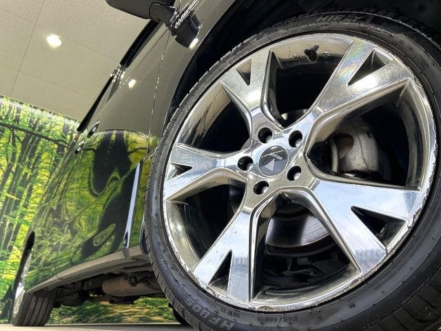 �y�����I�v�V�������f���X�^19�C���`�A���~�z�C�[���z�����I�v�V�����z�C�[���𑕒��B���s���\�̌���ɉ����A�O�ς����X�^�C���b�V���ɂȂ��Ă��܂��B