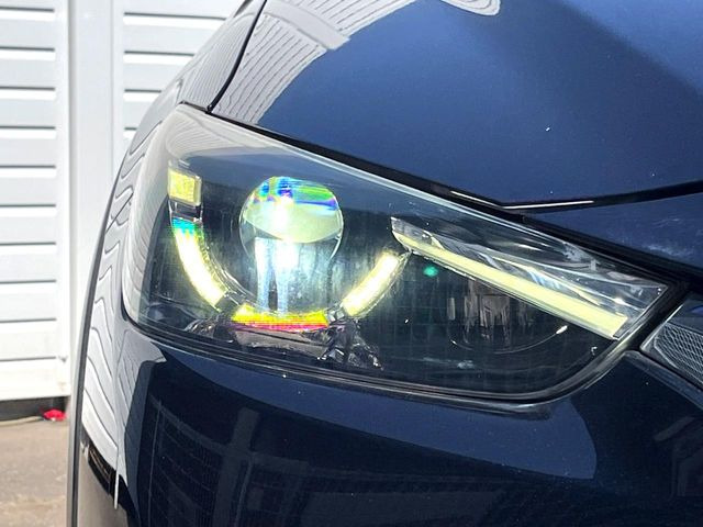 �yLED�w�b�h���C�g�z���V����ԑ��s�����ǍD�Ȏ��E���m�ۂ����S���ĉ^�]�ł��鍂�P�xLED�w�b�h���C�g�𑕔�!�_�����x�������A����d�͂��}�����Ă��܂��B