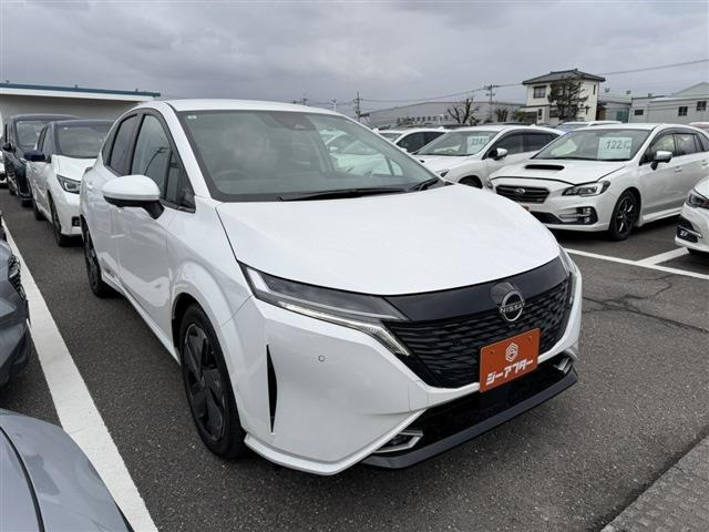 ノートオーラ1.2 G FOUR レザーエディション 4WD