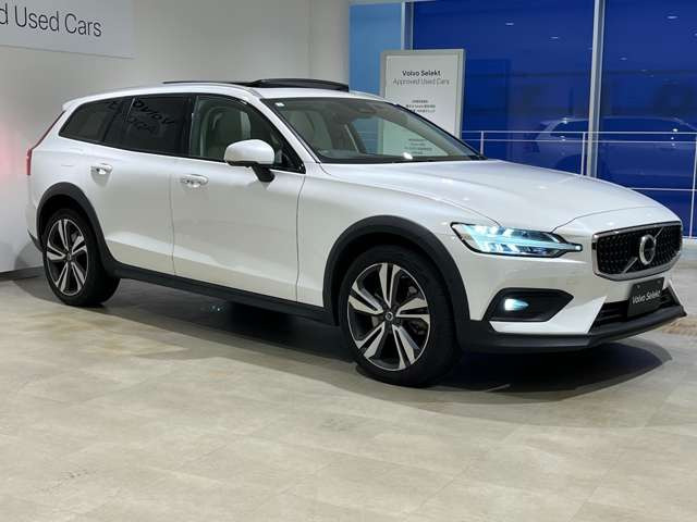 V60クロスカントリーアルティメット B5 AWD 4WD