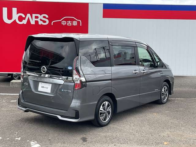 セレナ1.2 e-POWER ハイウェイスターV