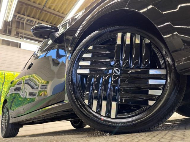 �y����17�C���`�A���~�z�C�[���z�O�ςɃ}�b�`���������A���~�z�C�[���𑕒����Ă���܂��B�e��ЊO�A���~�z�C�[����A�X�^�b�h���X�^�C�����戵�����Ă���܂��B���񂲑��k����������